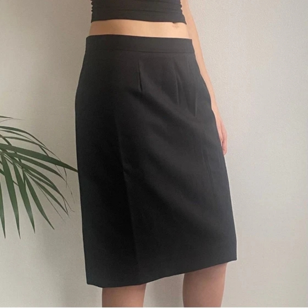 Moschino Size 10 Black A-Line Skirt Minimalist Designer Women's Business